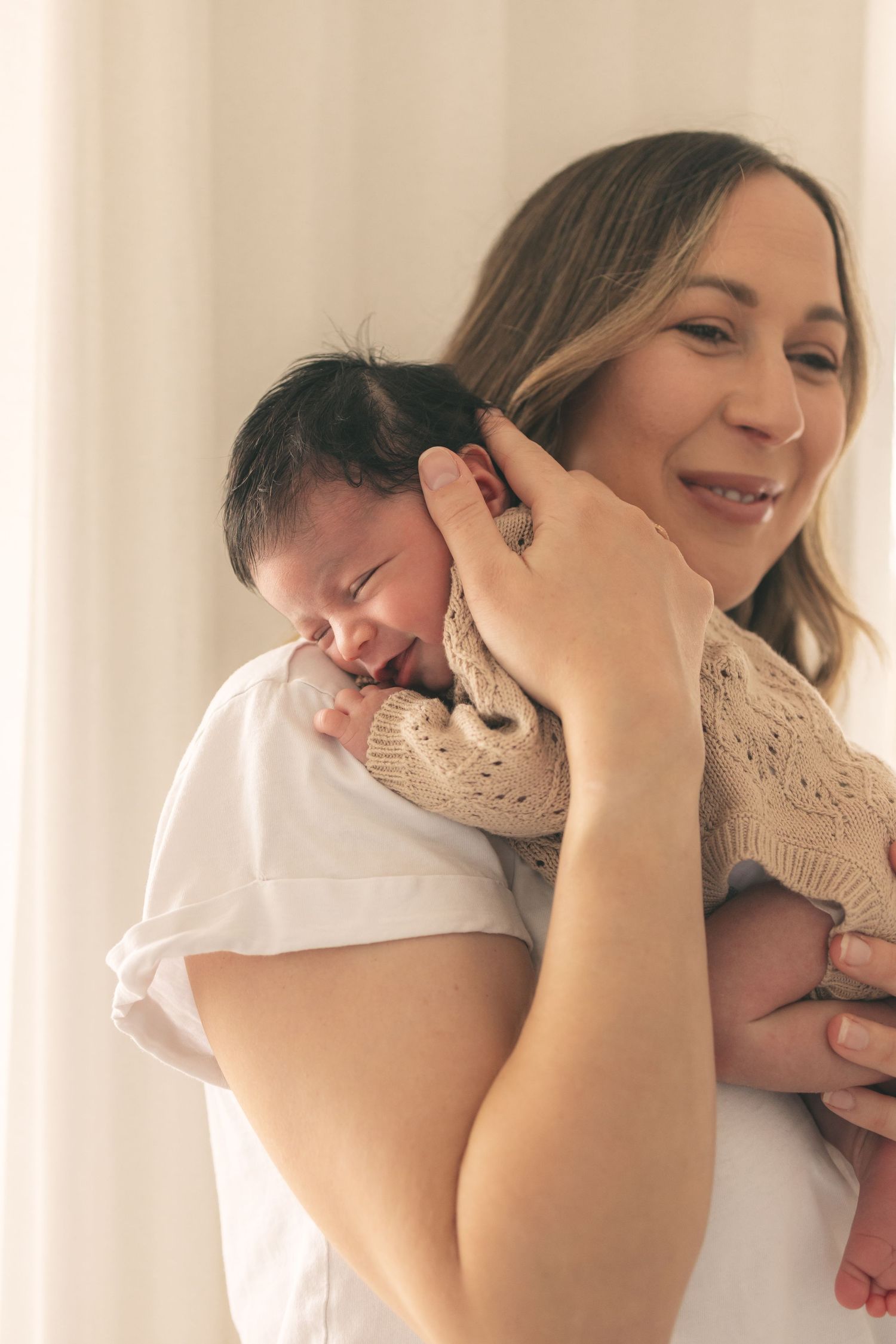 Geelong Lara Torquay Ocean Grove Barwon Heads newborn maternity pregnancy family motherhood couples photographer photography photoshoot