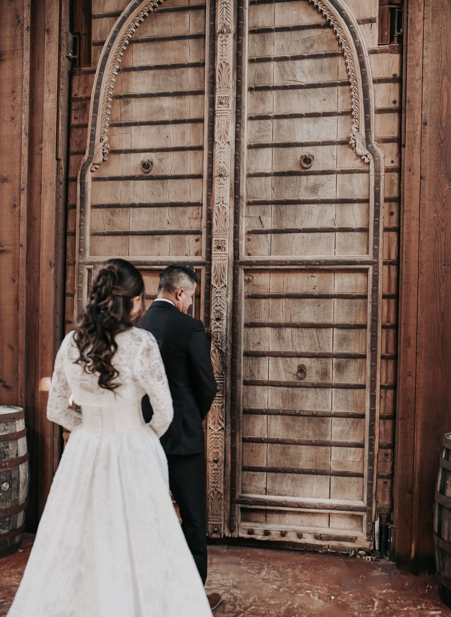Bride surprising her father with emotional wedding day first look
