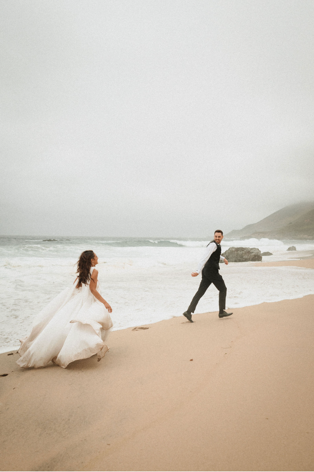 blurred Wedding Photo Trend