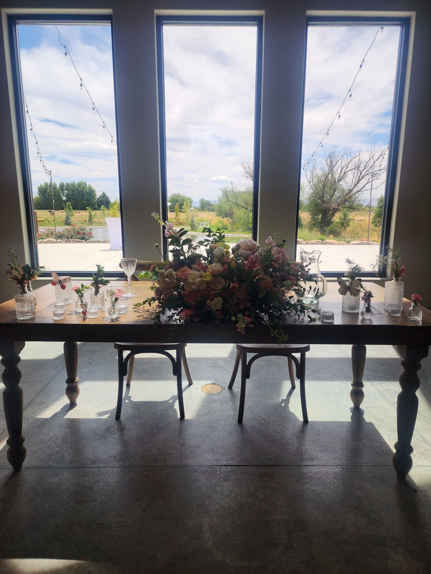 Sweethearts table piece Milestones wedding planning | Milestones Studios LLC