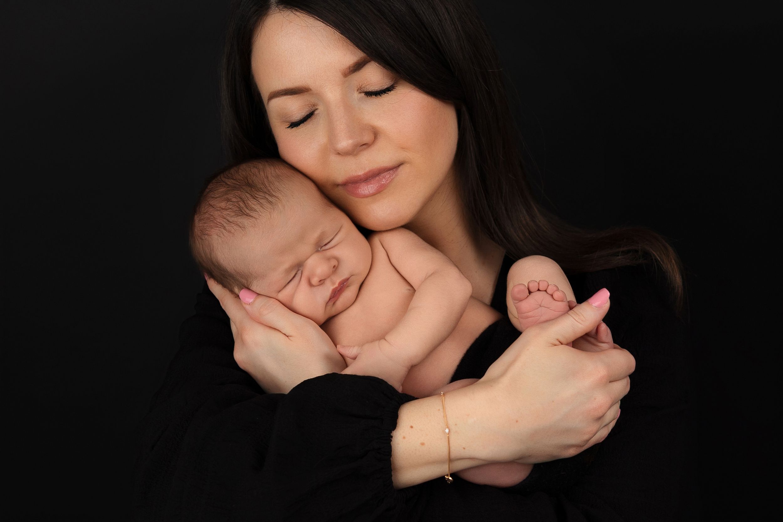 Newborn photography in Milton Keynes