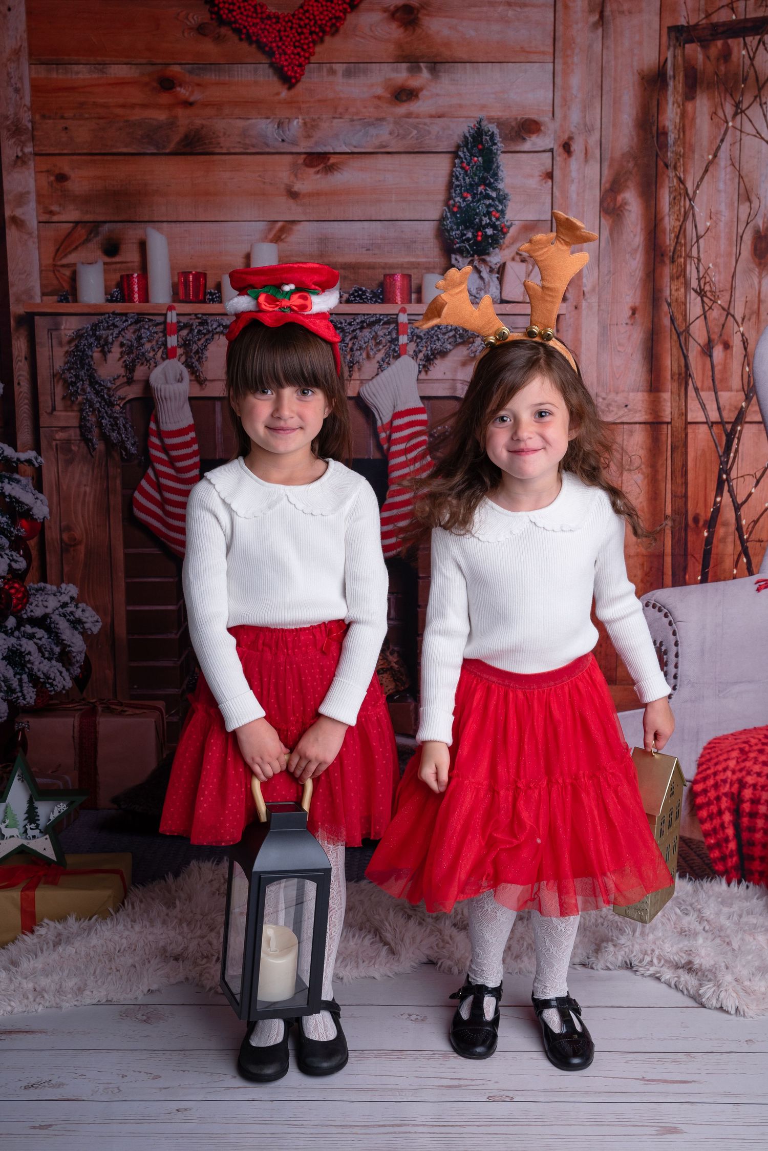 children during christmas session in Wolverhampton studio