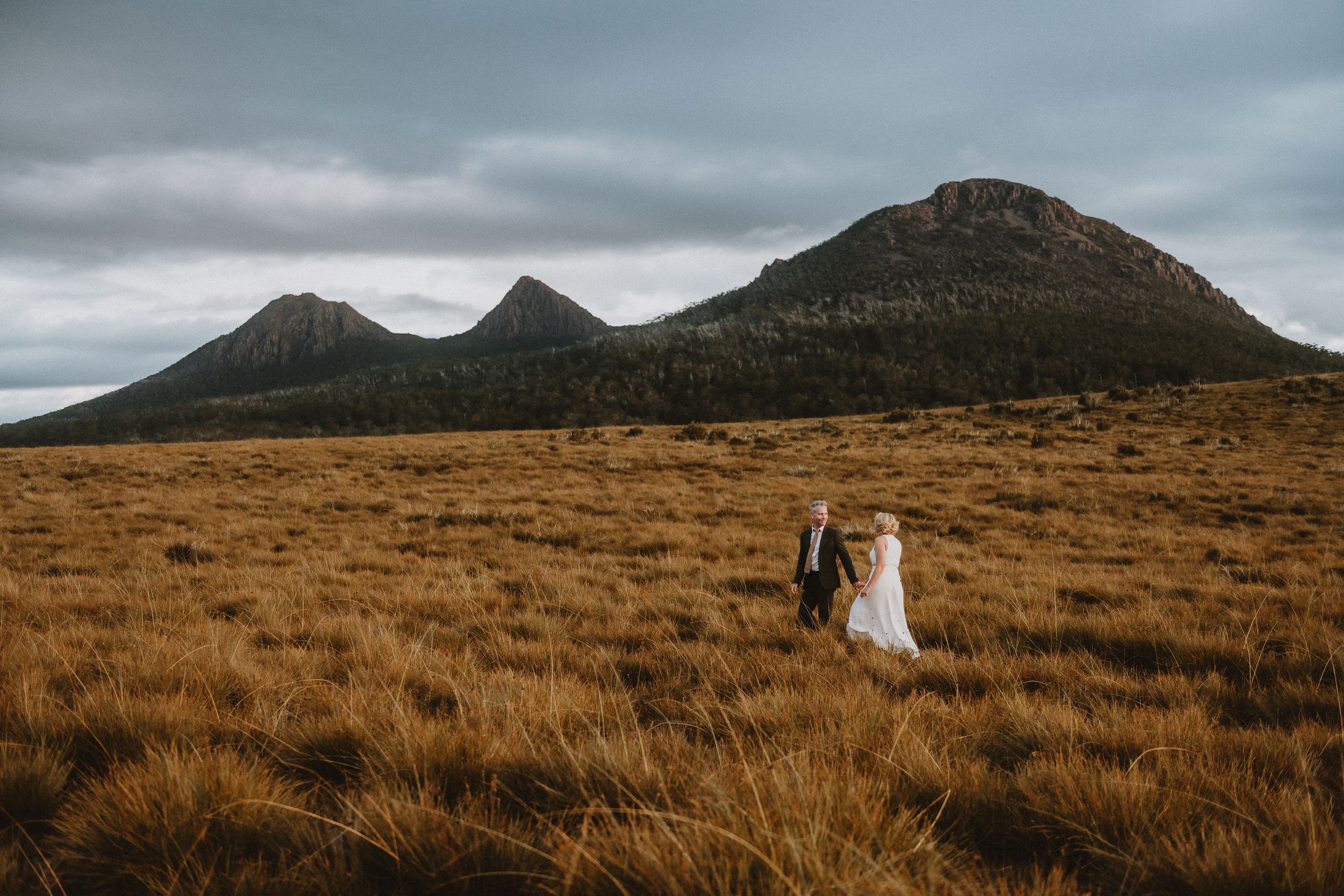 bride and groom elopement at Pumphouse Point in Lake St Clair National Park, Tasmania. Captured by Joss Jensen Photography