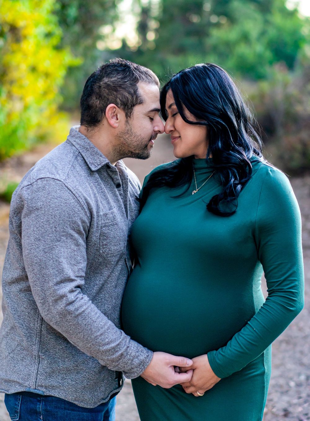couple maternity photoshoot outdoor in vista, california