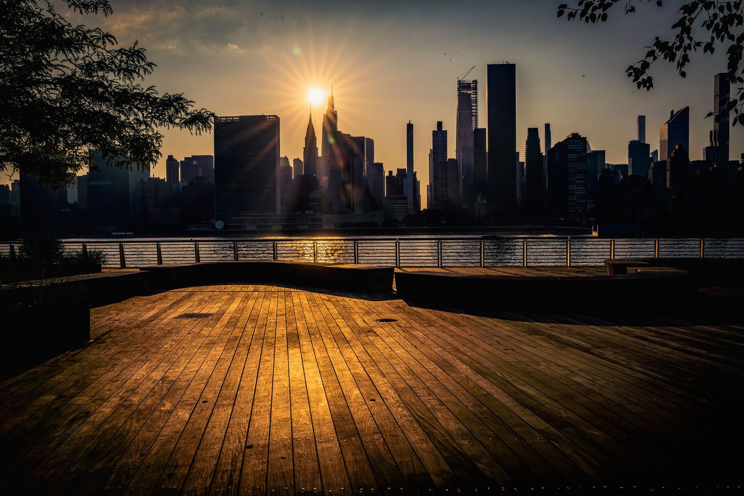 Manhattan skyline at sunset — cityscape photography by Timoy B Photography.