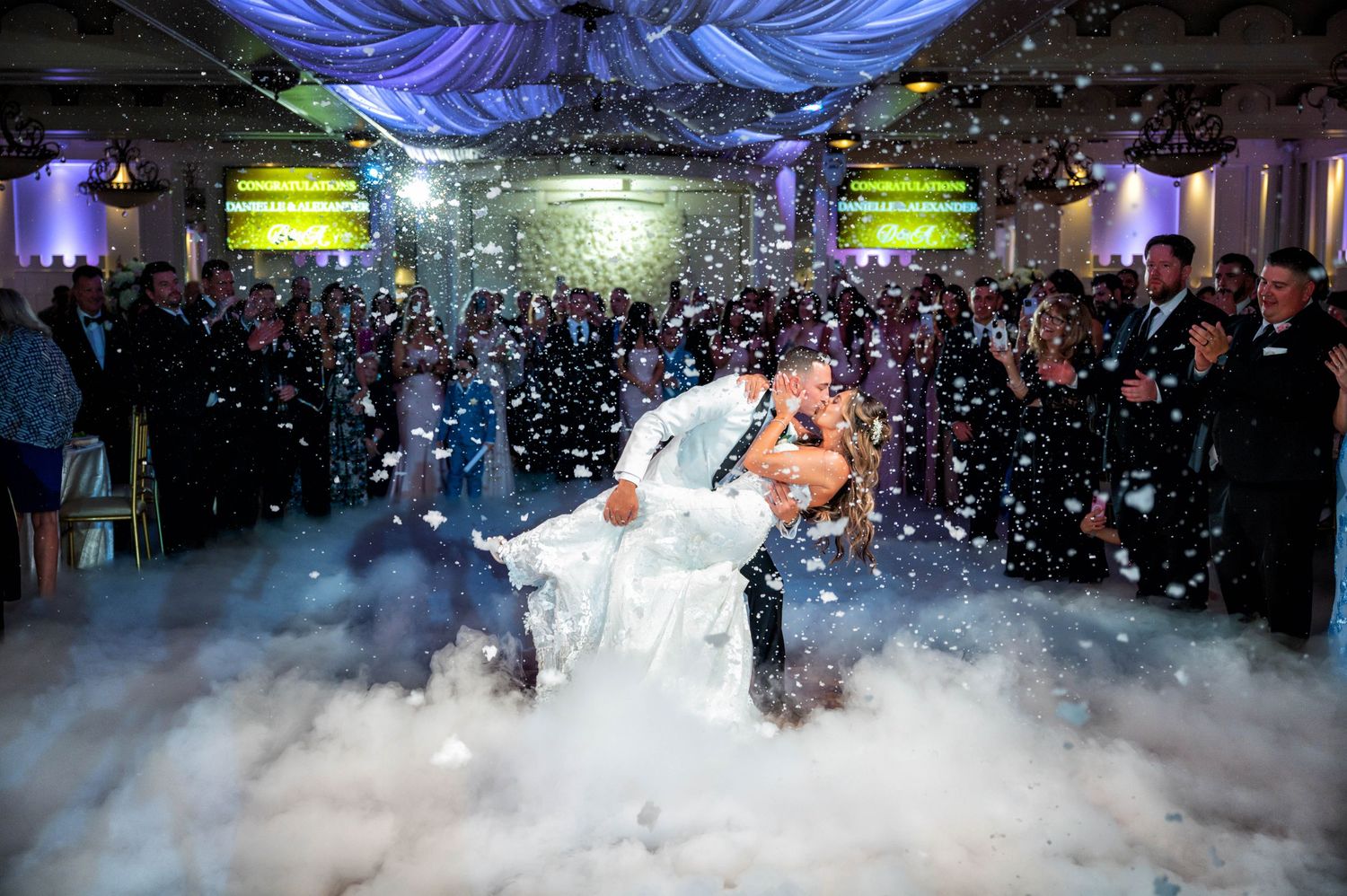 sand-castle-long-island-wedding-reception.jpg  
Sand Castle wedding photography – Long Island wedding photographer.