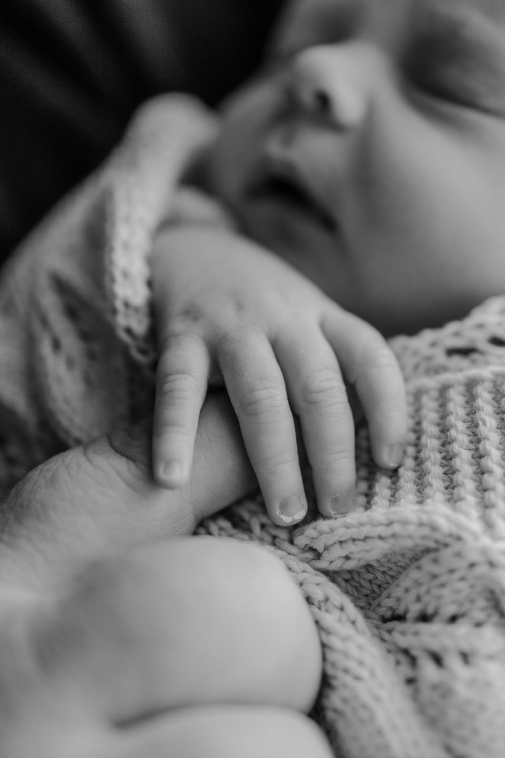 Adelaide newborn photographer - tiny fingers of newborn baby boy
