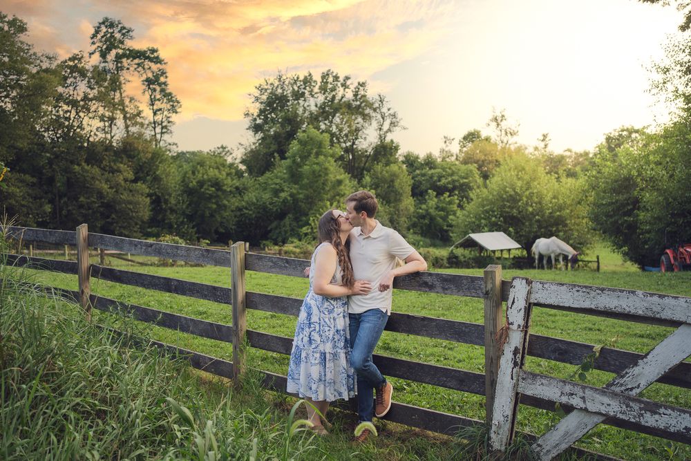 Wedding photographer, Central Pa Wedding Photographer, Fallen Tree Farm Bed and Breakfast, Carlisle Pa, Best in Pa Wedding Photographer