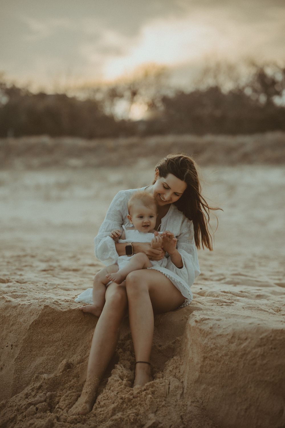 Documenting all walks of life, weddings, maternity, newborn and family photography. Sunshine Coast