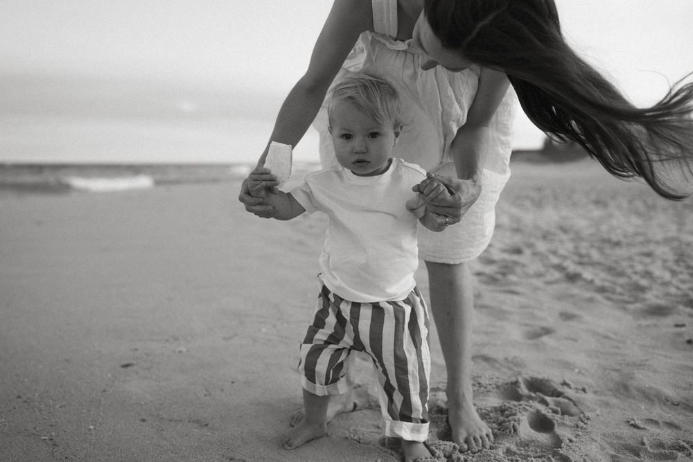 Documenting all walks of life, weddings, maternity, newborn and family photography. Sunshine Coast