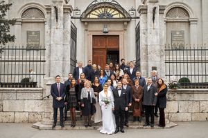 Fotografisanje venčanja
Fotografija svih zvanica ispred Saborne Crkve u Beogradu