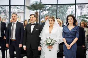 Fotografisanje venčanja
Fotografija čina venčanja u Beogradu kod matičara
Čestitke i tapšanje
Kumovi 
Kum i Kuma sa mladencima