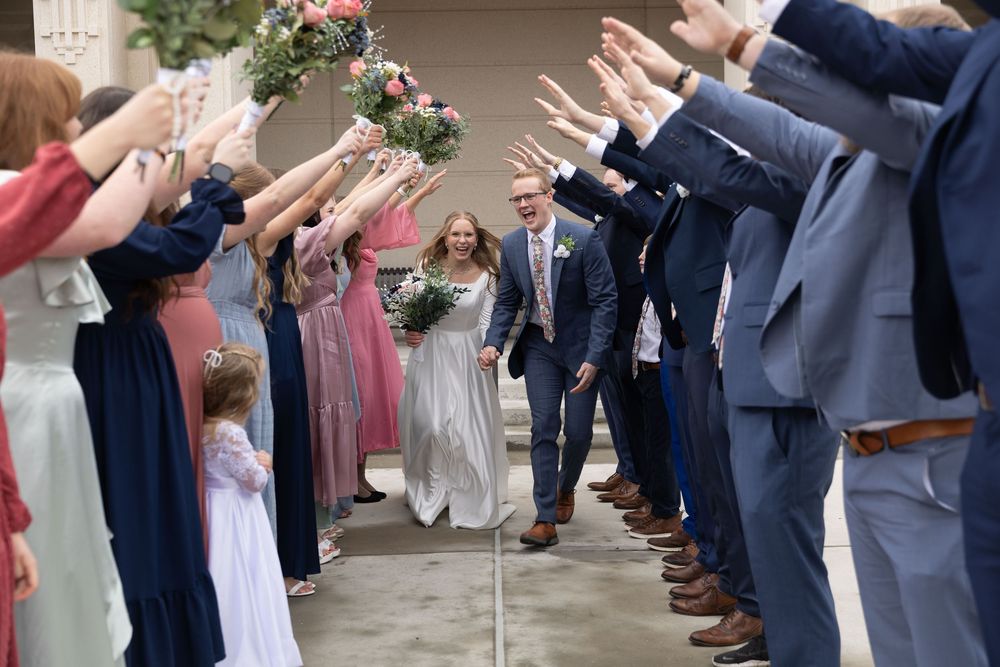 Meridian Idaho LDS temple wedding photographer