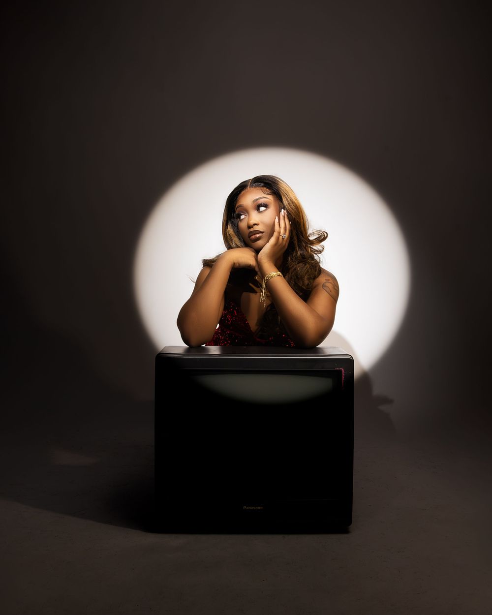 Vintage Creative Shoot With TV