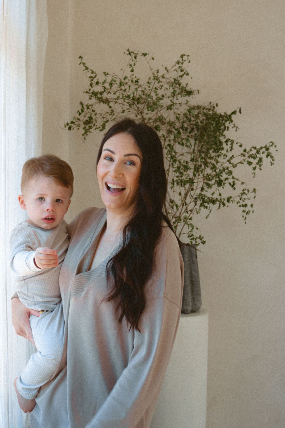 Vancouver Family and Motherhood Photographer offering candid, natural Sessions for pregnancy, newborn, breastfeeding, mommy and me sessions.