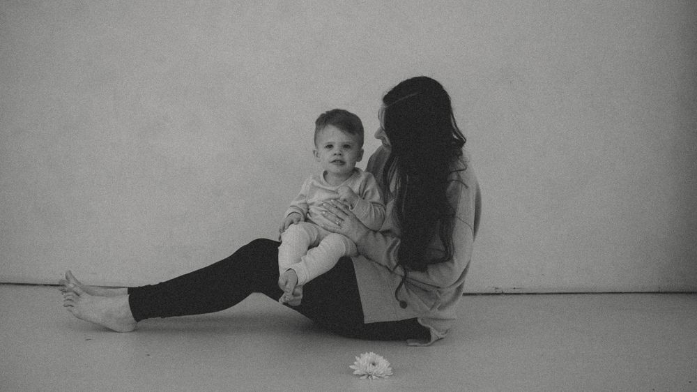 Vancouver Family and Motherhood Photographer offering candid, natural Sessions for pregnancy, newborn, breastfeeding, mommy and me sessions.