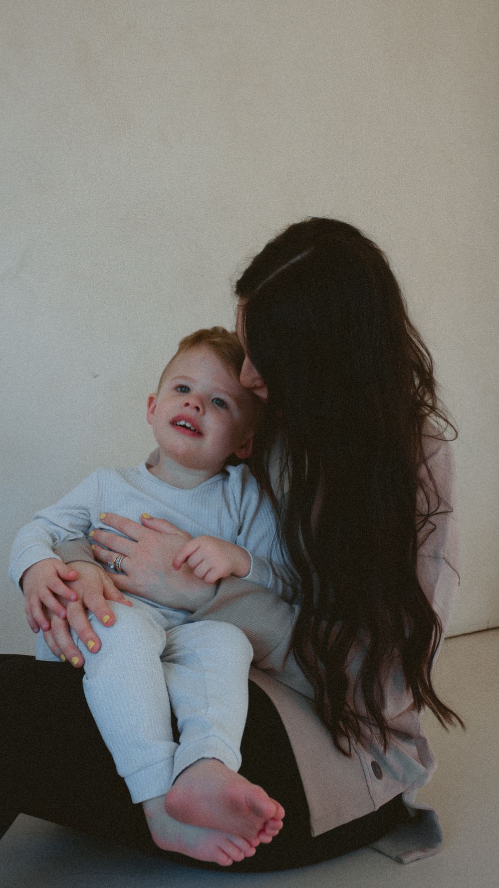 Vancouver Family and Motherhood Photographer offering candid, natural Sessions for pregnancy, newborn, breastfeeding, mommy and me sessions.