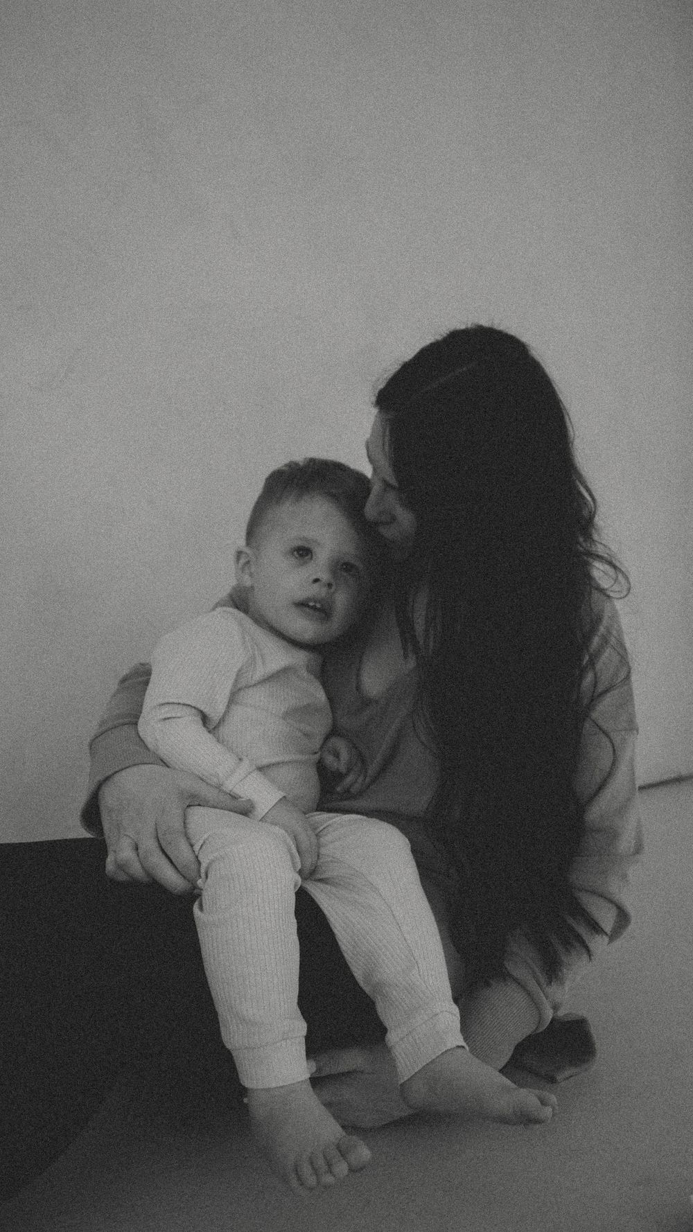 Vancouver Family and Motherhood Photographer offering candid, natural Sessions for pregnancy, newborn, breastfeeding, mommy and me sessions.