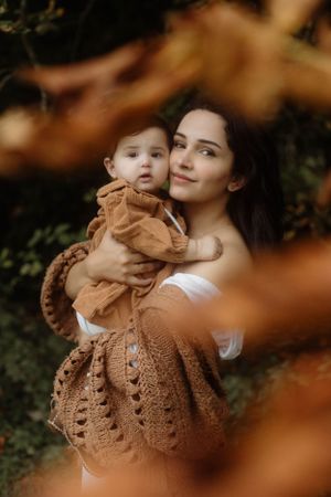Mother and Baby Outdoor Nature Photography in Bury St Edmunds, Suffolk