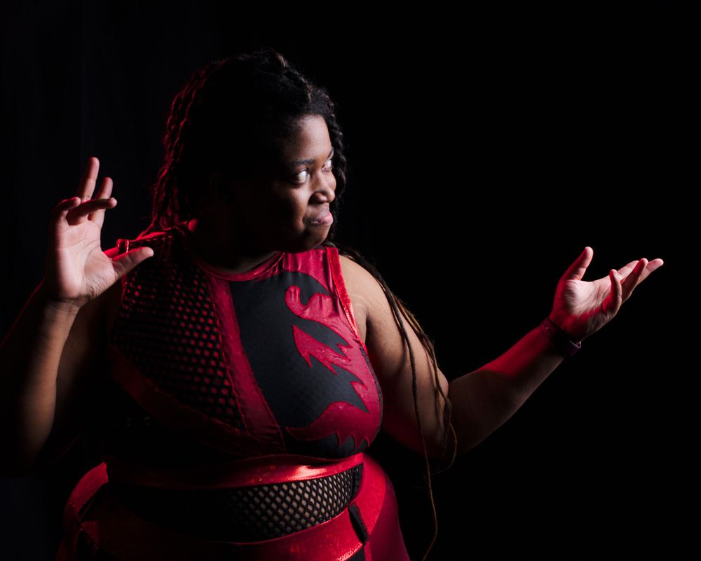 Personal portraits for Groups, deep black background, dramatic lighting, Bay Area studio photography