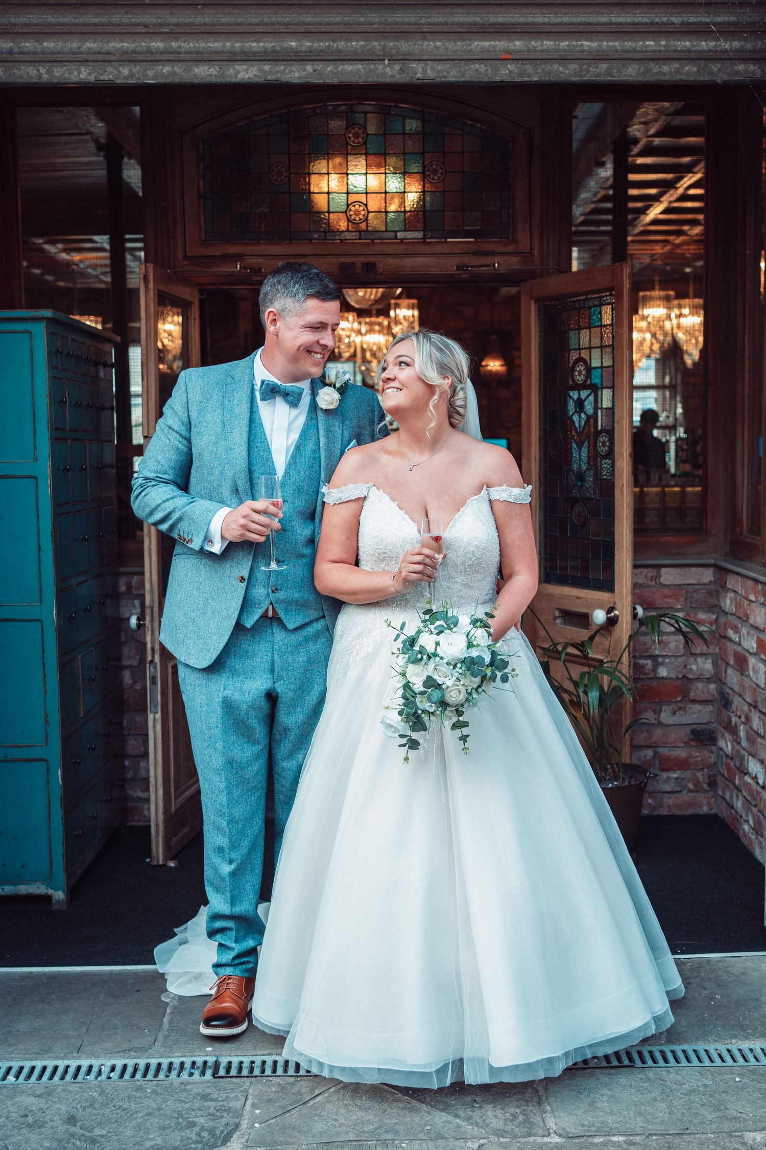 Wedding photography Lancashire, Holmes mill