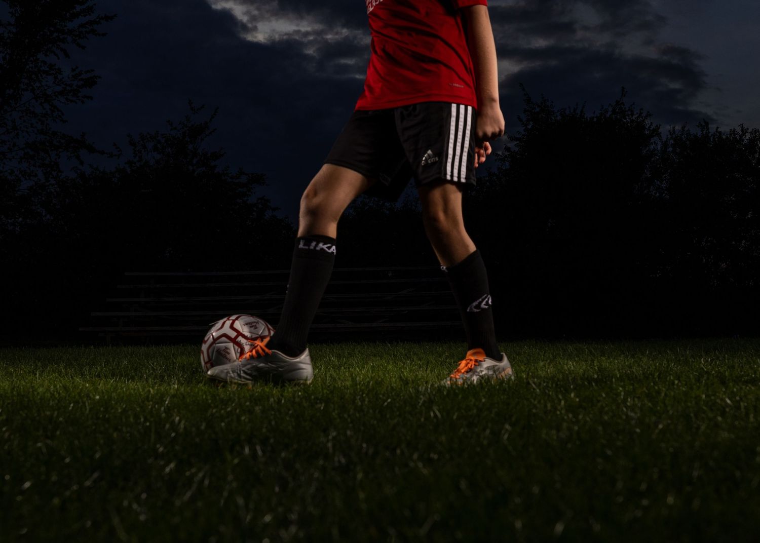 Grimsby Girls Soccer player posing for an outdoor portrait in Grimsby Niagara