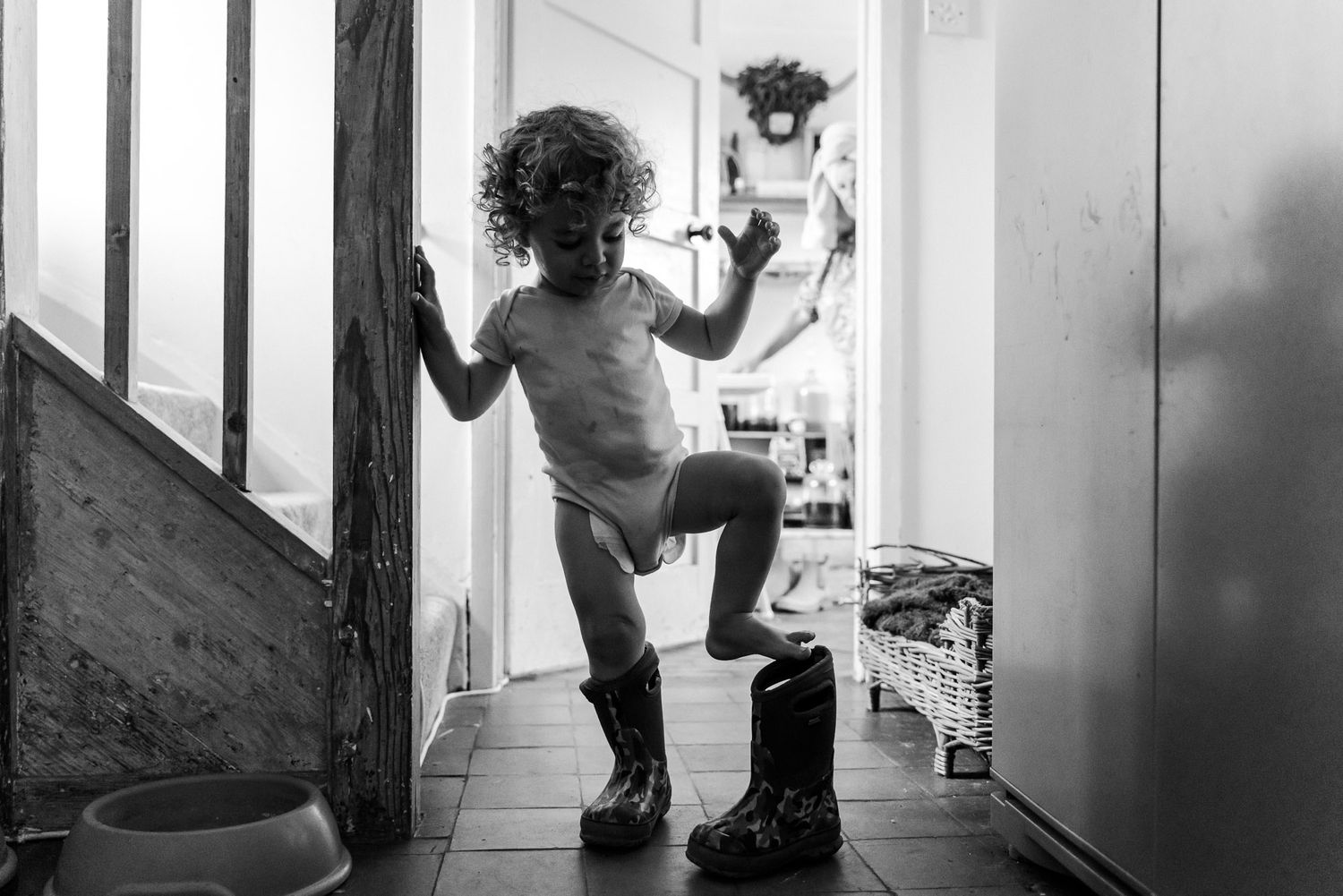 Artistic black and white hallway photos showing movement and emotion.