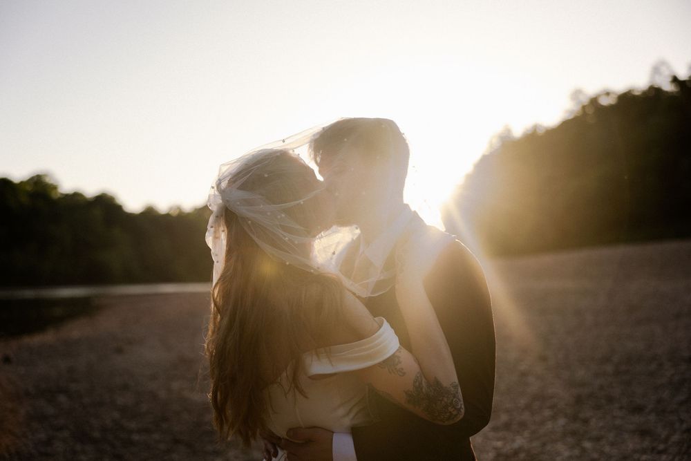 buffalo river golden hour elopement photos