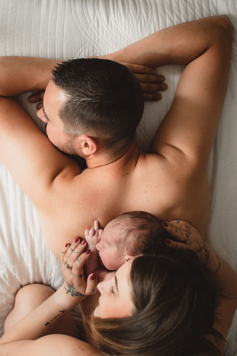 Séance photo naturelle à Douai, capturer les liens, les gestes et l’amour tel qu’il est