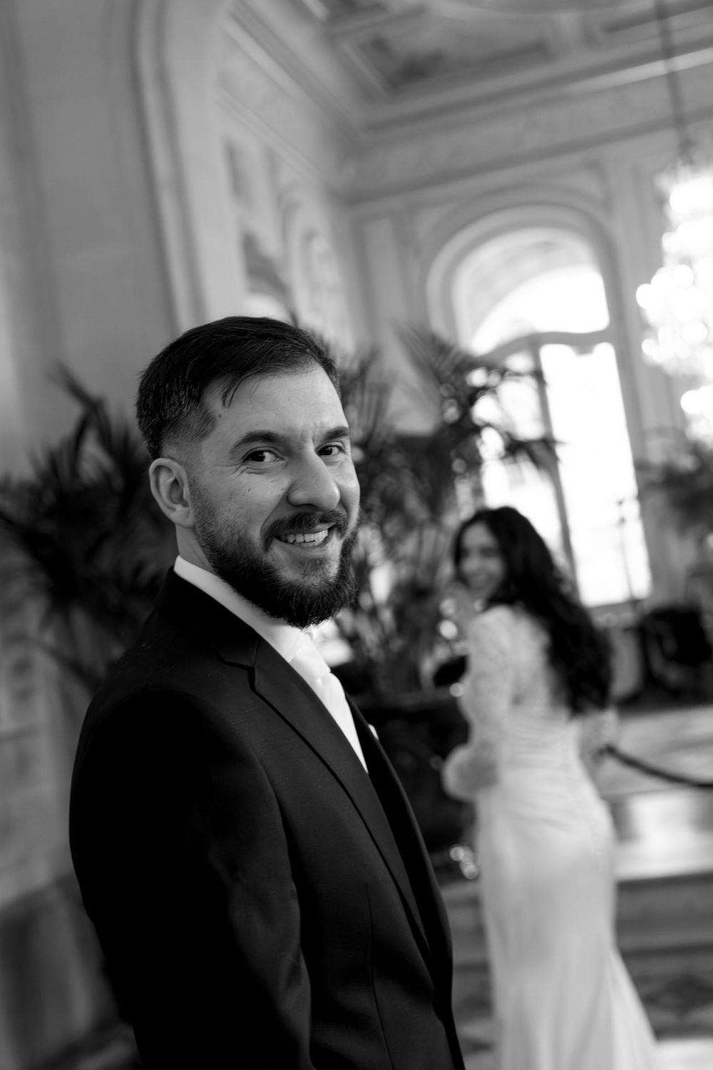 Paris wedding day candid moments, paris cinematic wedding photographer, editorial paris wedding photos, film photography