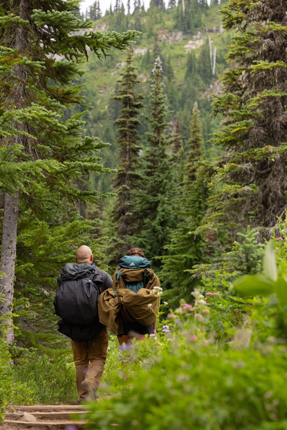storytelling PNW adventure elopement photography