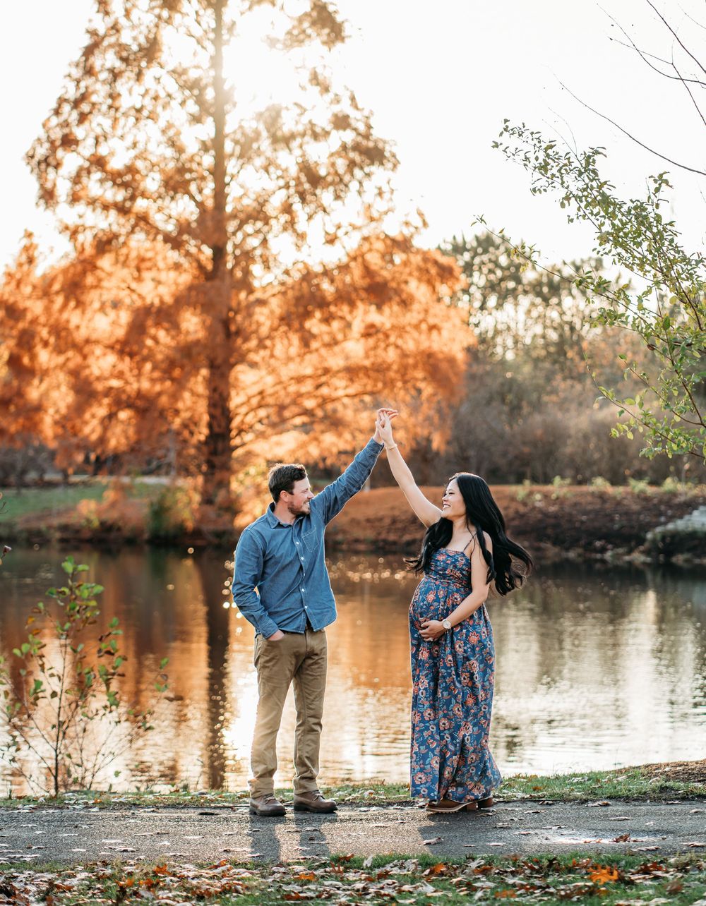 Golden hour fall maternity session