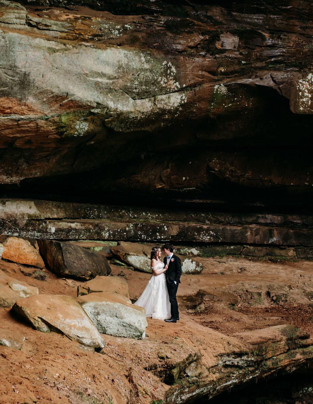 Romantic Hocking hills elopement