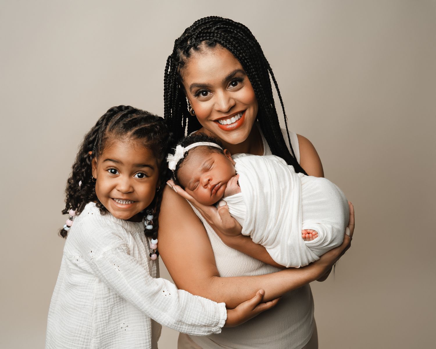 Newborn photography studio located in between Atlanta, Georgia and Birmingham, Alabama with full service photo studio.