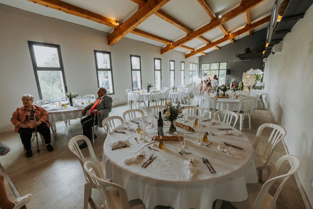 Salle de reception pour un baptême à Cotignac dans le Var