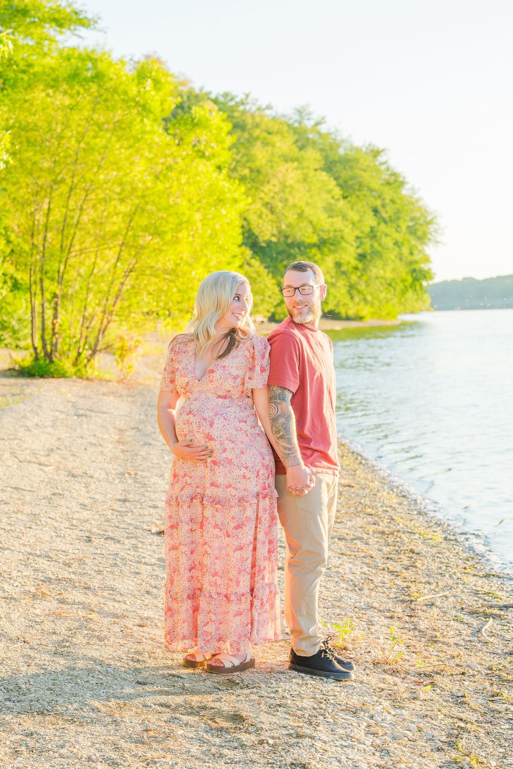 Rachel and Brandon maternity session in Codorus Lake