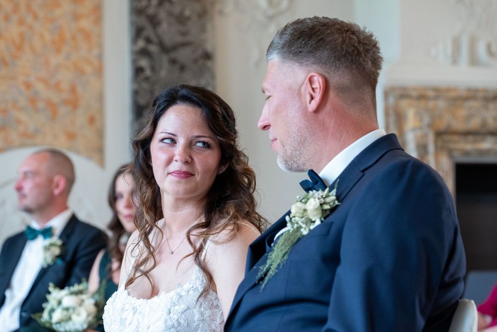 Romantisches Trauzimmer für Hochzeiten im Schloss Mirow.