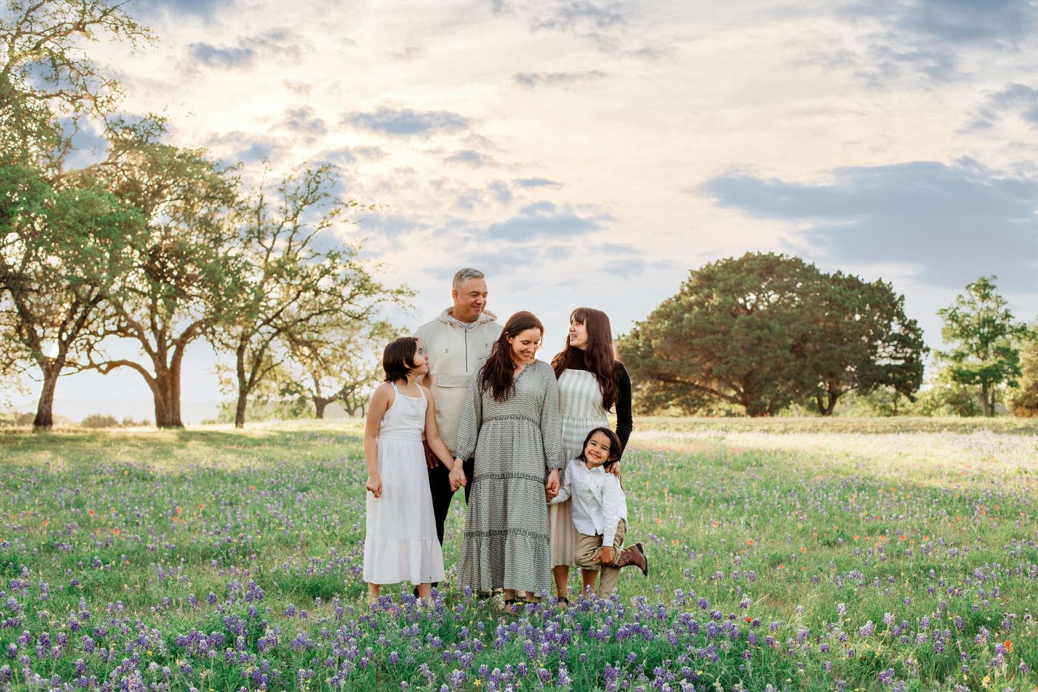 Multi-family sessions, family portraits, and Maternity portraits tailored to you. Serving New Braunfels, Austin & Surrounding areas.