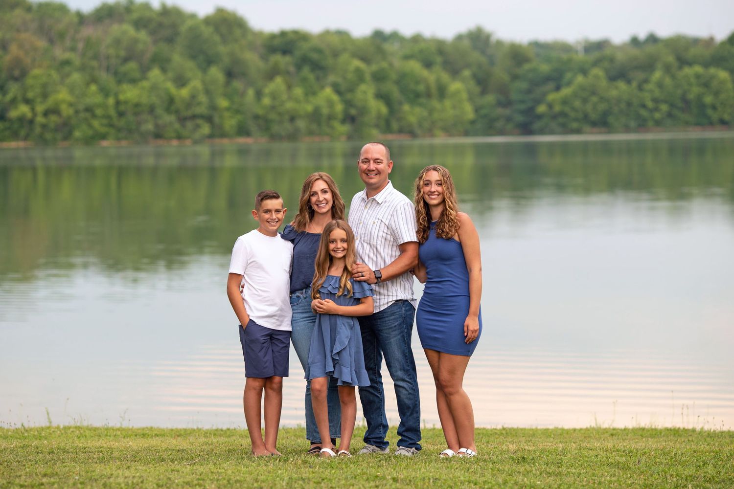 Multi-family sessions, family portraits, and Maternity portraits tailored to you. Serving New Braunfels, Austin & Surrounding areas.