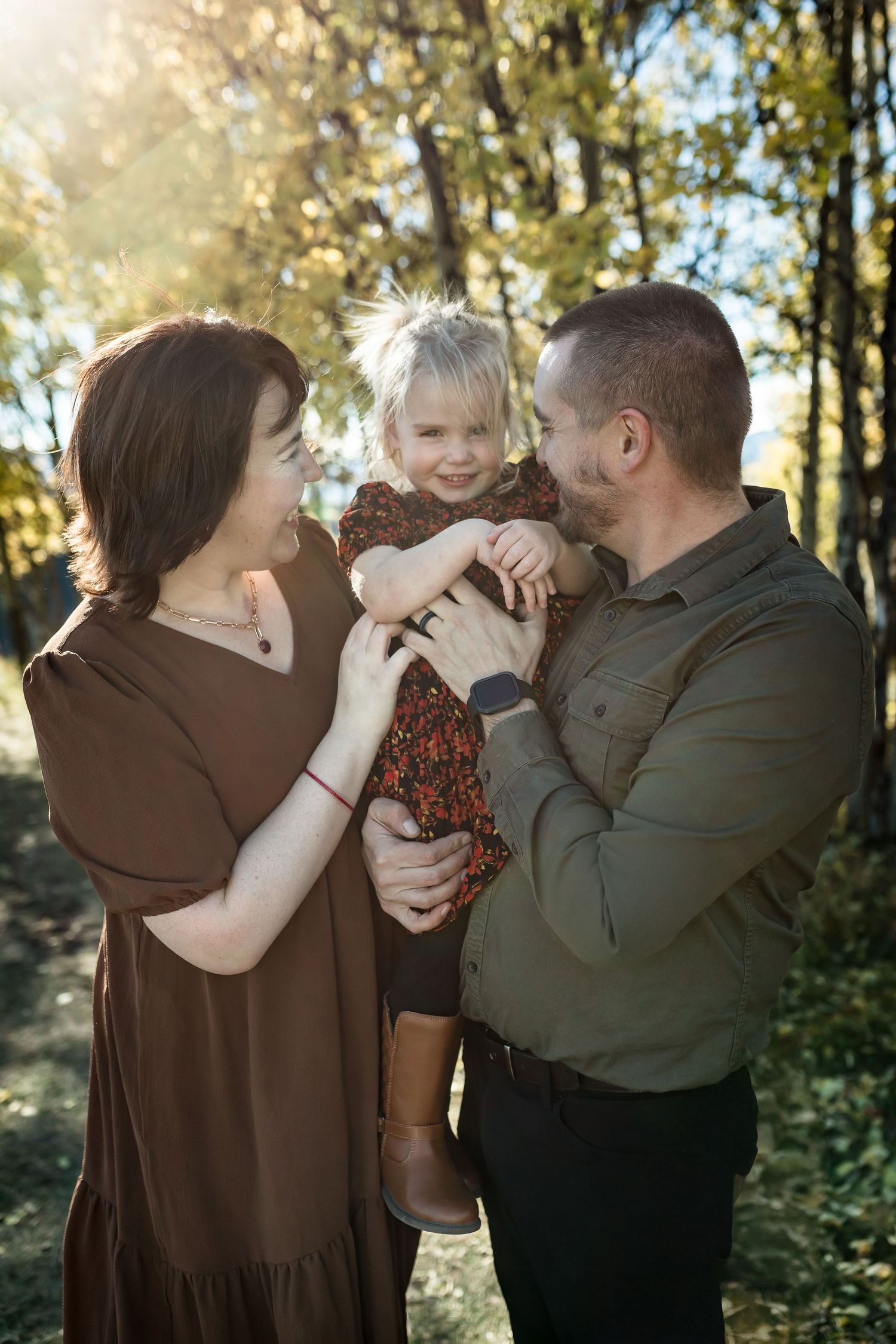 Fall family photos in Kananaskis Alberta with mountain views by Calgary lifestyle photographer.