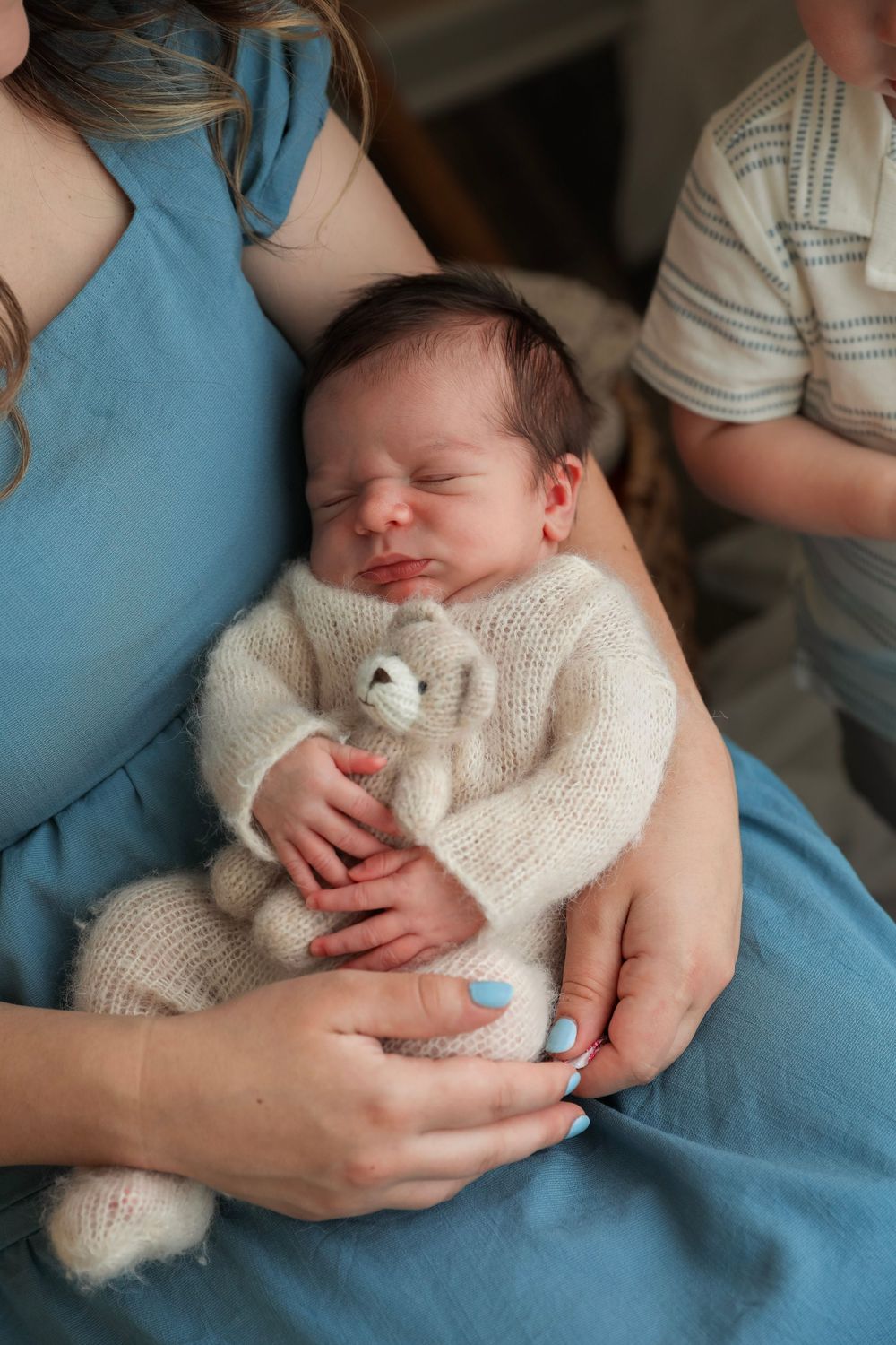 Lifestyle newborn photography near Nashville Tennessee