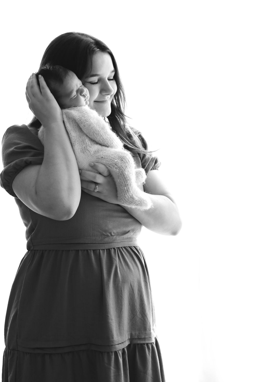 Lifestyle newborn photography near Nashville Tennessee