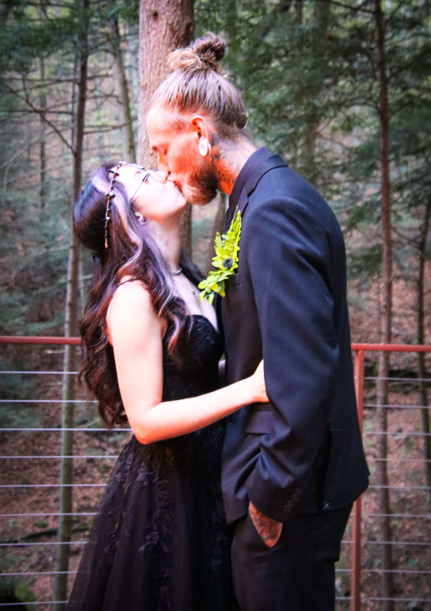 COUPLE KISSING
