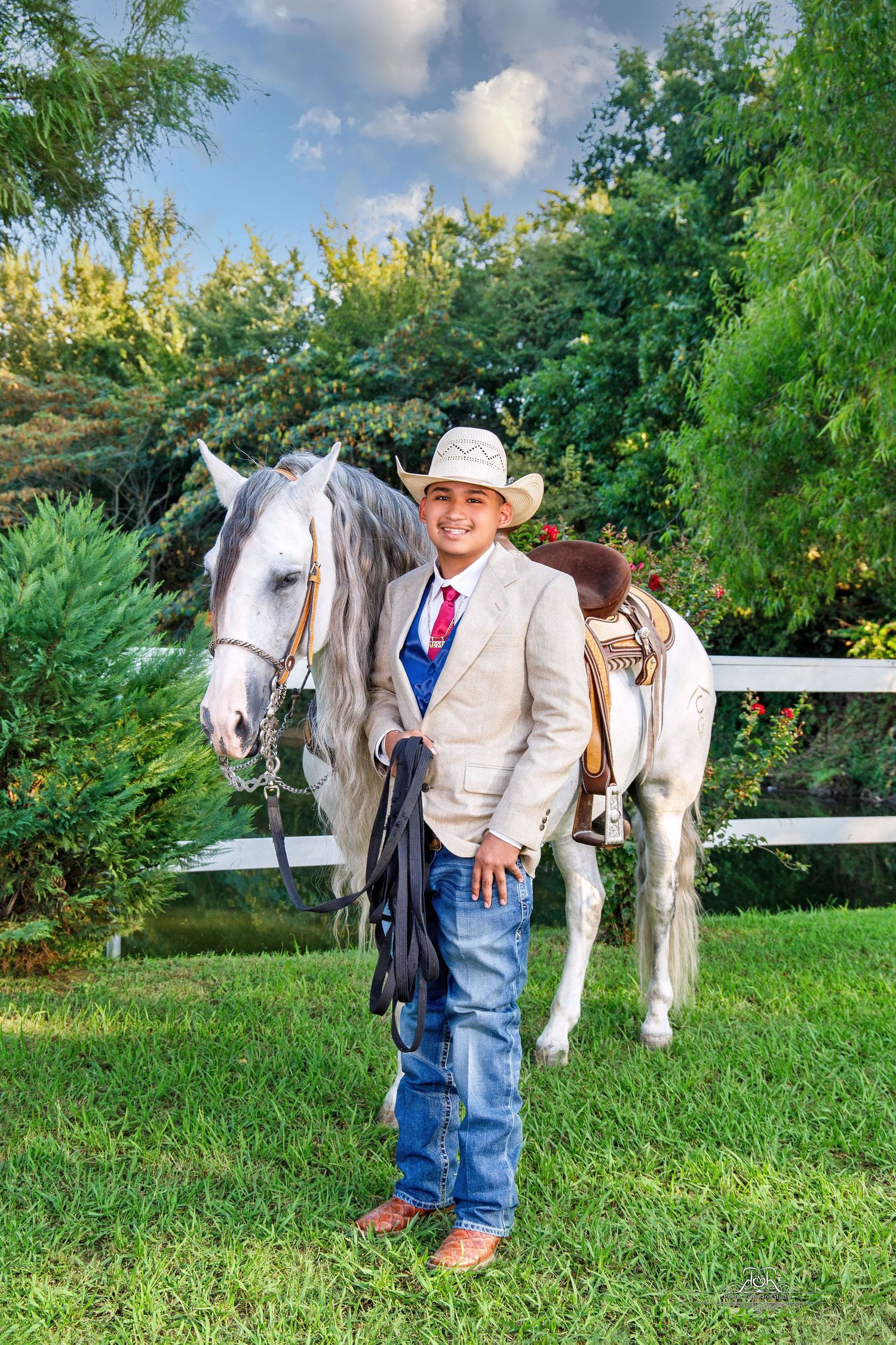 Dallas photography and video for Quinceañeros
 - R & R Marcelo DFW