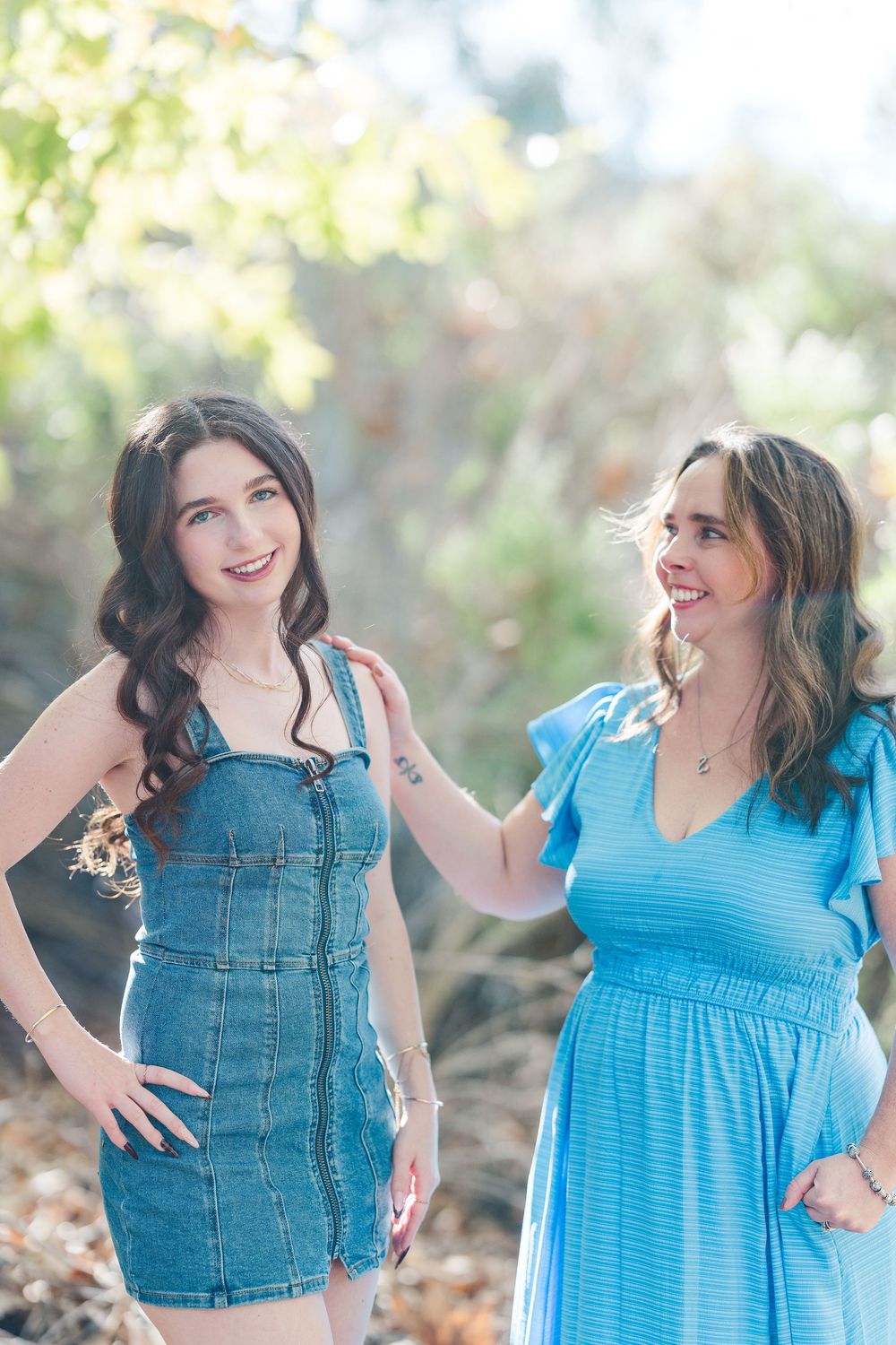 Outdoor family photo session with soft winter light