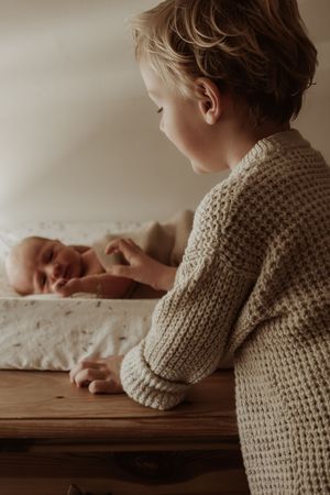 Fotograaf Brabant Oss Den Bosch Uden fotografie baby newborn newlife newbornshoot gezinsshoot borstvoeding mama momlife Sis&So