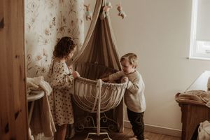 Fotograaf Brabant Oss Den Bosch Uden fotografie baby newborn newlife newbornshoot gezinsshoot borstvoeding mama momlife Sis&So