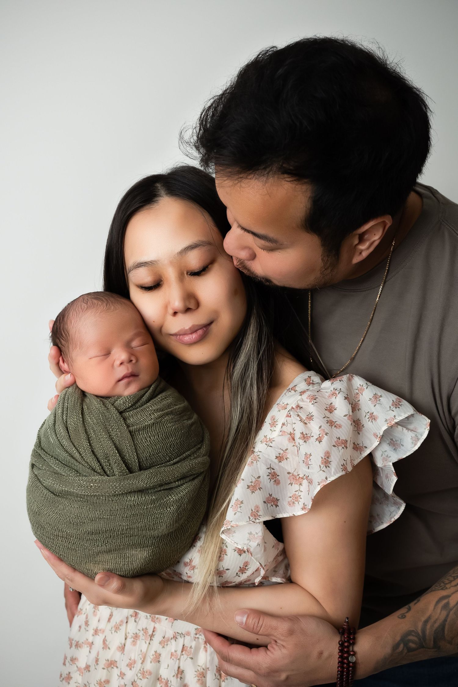 family studio photos, newborn studio photos
