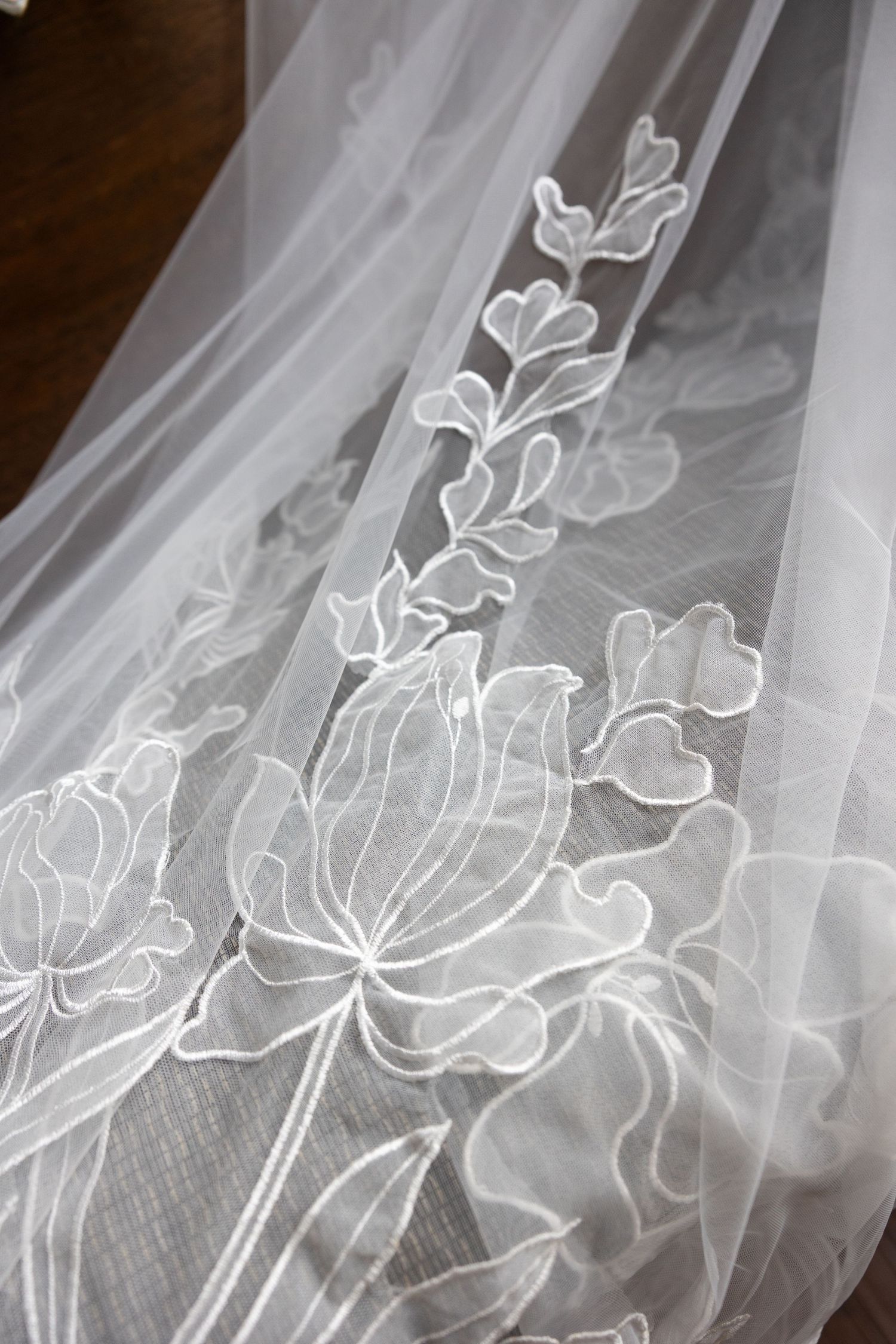 Wedding day photo captured in TH Photo's signature romantic style.