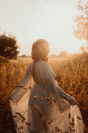 Servizio fotografico maternità a Cogliate  
 Ritratti delicati e intimi per future mamme. Sessioni in studio, a domicilio o al tramonto